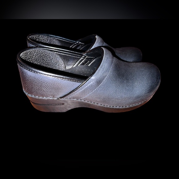 DANSKO π©Ά Pro Clogs in Dark Grey, Womenβs, Size 40/9.5, NWOT - Picture 6 of 9